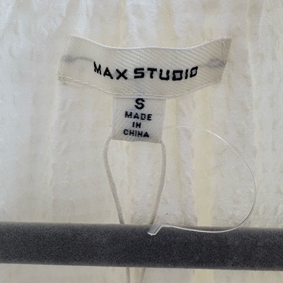 Max Studio Cream Textured Half Button Down Blouse S - Picture 3 of 8